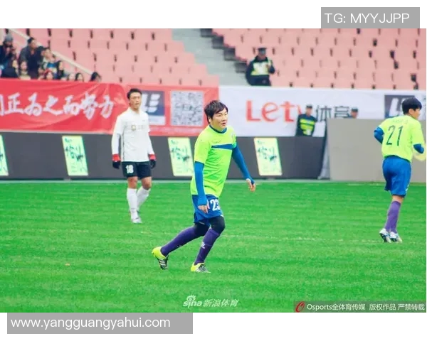 足球明星热衷拔罐疗法揭秘运动员如何通过传统疗法提升竞技状态