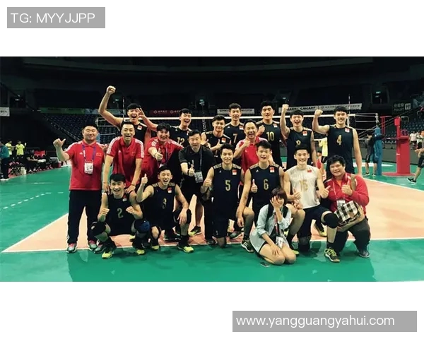 重庆排球队团队协作引发热议球迷对战术配合和默契度展开激烈讨论